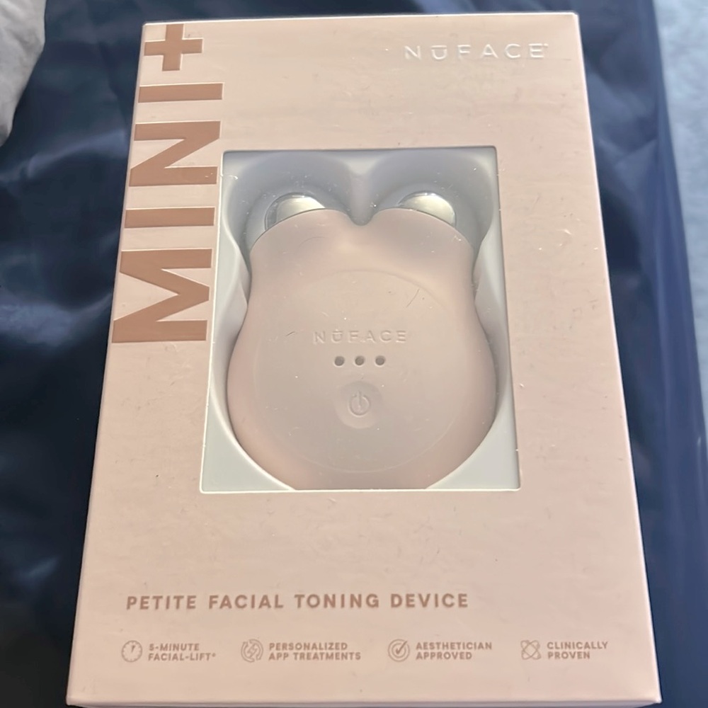 NuFace Mini+ Petite Facial Toning Device in Blush Pink